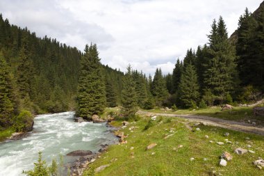 Kırgızistan dağ