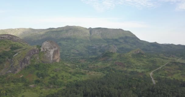 Letecký Dron Záběry Tropické Krajiny Lesy Horami Kumbira Lesní Rezervace — Stock video