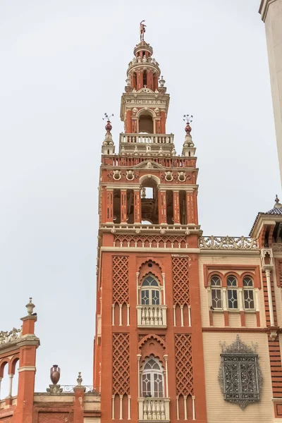 Badajoz Spanje 2021 Gedetailleerd Uitzicht Het Giralda Gebouw Torendetail Versierd — Stockfoto