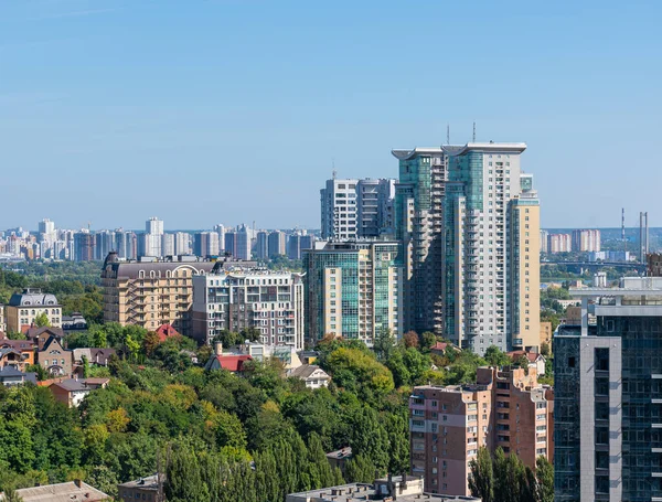 Aerial view of Kiev and the elite residential complex Triumph. Ukrainian architecture — Stock Photo, Image