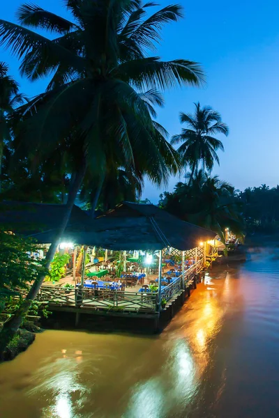 Місцевий Ресторан Річці Меконг Сутінках Don Det Don Khon Islands — стокове фото