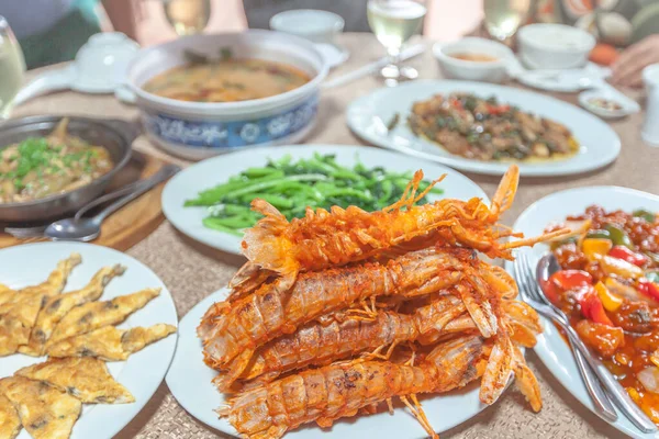 Cambodian Cuisine Sets Fried Mantis Shrimp Prawn Soup Other Seafood — Stock Photo, Image