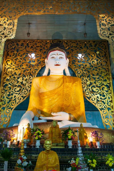 Schilderachtig Birmaans Boeddhabeeld Oude Boeddhistische Tempel Van Wat Chong Kham — Stockfoto