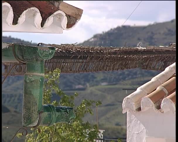 Dettaglio di una casa in un villaggio andaluso . — Video Stock