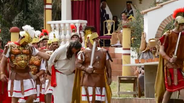 Theatrale vertegenwoordiging van de bijbelse scène — Stockvideo