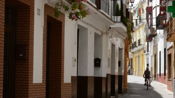 Calle estrecha — Vídeos de Stock