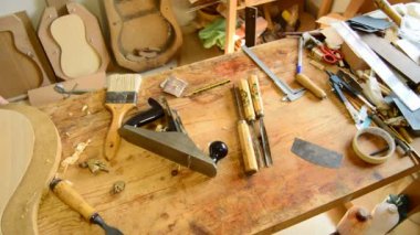 bir gitar, zımpara luthier pan