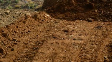 buldozer arazi ile çalışma
