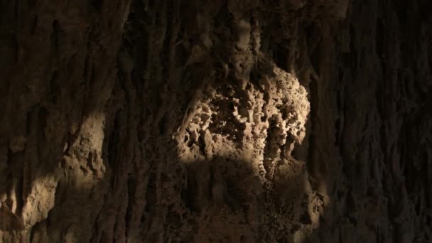 Wasserschatten Felsen Einer Höhle — Stockvideo