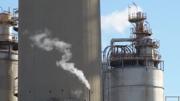 Industrial Factory Expelling Smoke Contamination — Stock Video