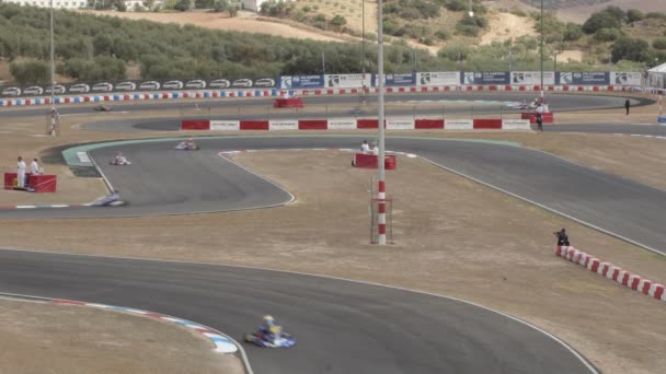 Circuit Van Het Karten Met Een Race Karts Lopen — Stockvideo