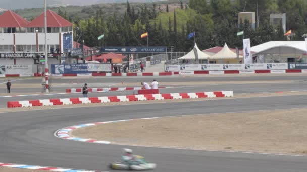 Karts Corriendo Una Carrera Karting — Vídeos de Stock