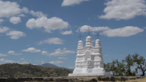 Vicar Altaar Een Zonnige Dag Met Wolken Passeren Monda Malaga — Stockvideo