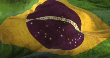 Eski Brezilya bayrağı rüzgara karşı sallanıyor. Döngü