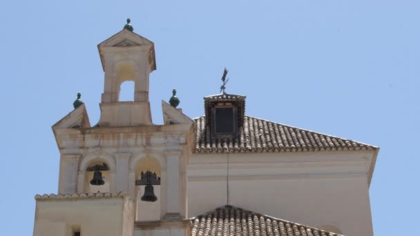 Kloktoren Van Kerk Van San Jacinto Macharaviaya Spanje — Stockvideo