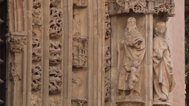Kerkelijke Figuren Veranda Van Kathedraal Van Malaga Spanje — Stockvideo