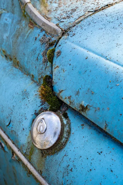 Παλιά Σοβιετικά Ρετρό Αυτοκίνητα Στην Ύπαιθρο Παράτησε Ένα Αυτοκίνητο Της — Φωτογραφία Αρχείου