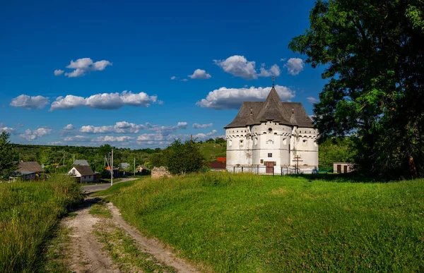 Den Gamla Kyrkan Fästning Ukraina Byn Sutkivtsi — Stockfoto
