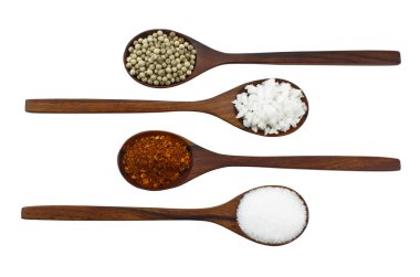 kırmızı biber, tuz ve şeker