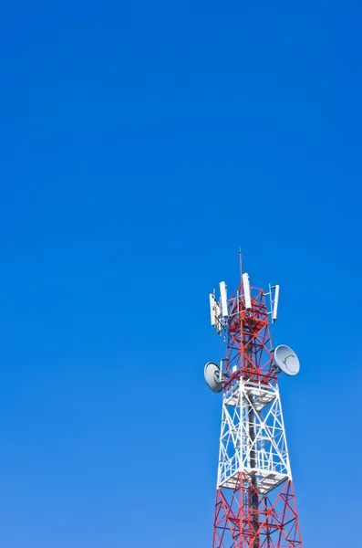 Torre de telecomunicações — Fotografia de Stock