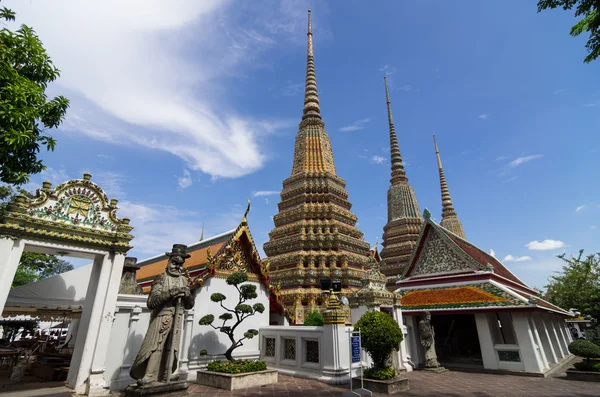 Templo tailandés —  Fotos de Stock