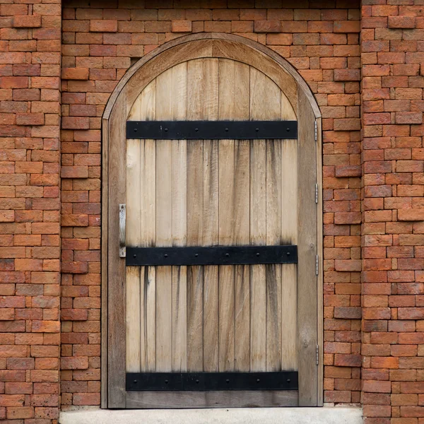 Porta de madeira — Fotografia de Stock