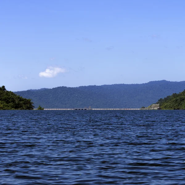 Paisajes en la presa —  Fotos de Stock