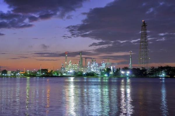 Oil refinery factory — Stock Photo, Image