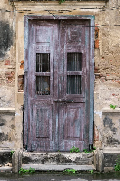 Porta de madeira velha — Fotografia de Stock