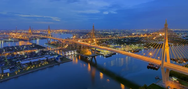 Bhumibol brug — Stockfoto