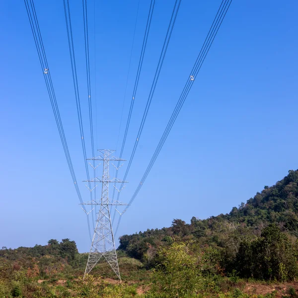 Torres de transmisión — Foto de Stock