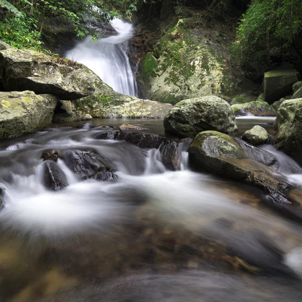 Wasserfall — Stockfoto