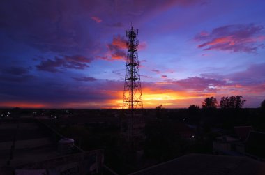 siluetleri telekomünikasyon Kulesi