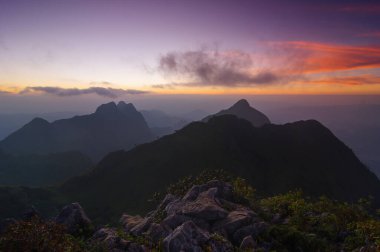 Seyahat Noktası. Doi luang chiang dao dağ gün batımı. Chiang mai. Tayland.