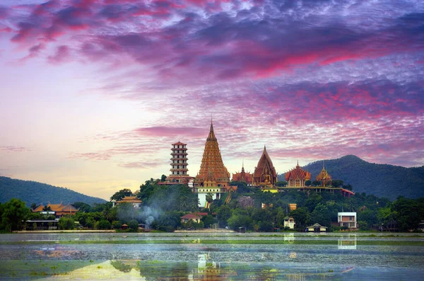 Paisagem Foto Wat Tham Suea Está Localizado Uma Alta Montanha — Fotografia de Stock