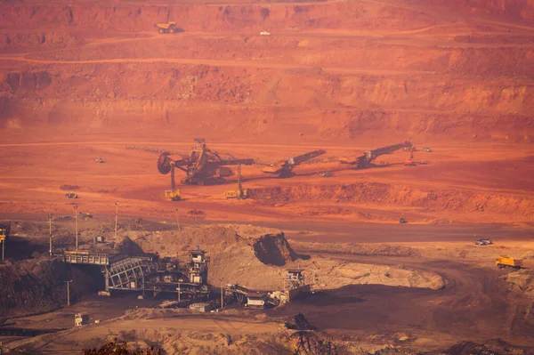 Maquinaria Vehículos Grandes Minería Transporte Carbón Las Minas Para Generar — Foto de Stock