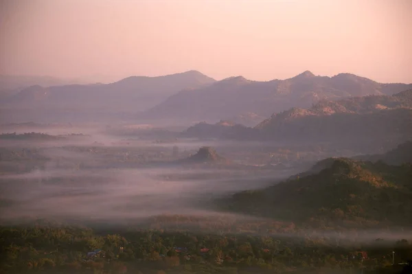 Вид Воздуха Прекрасные Утренние Пейзажи Золотой Свет Восход Солнца Туман Стоковое Фото