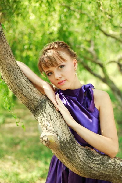 Portrait of the beautiful girl on the nature — Stock Photo, Image