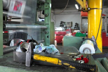 Yazdırma makinesinin çevresi ...