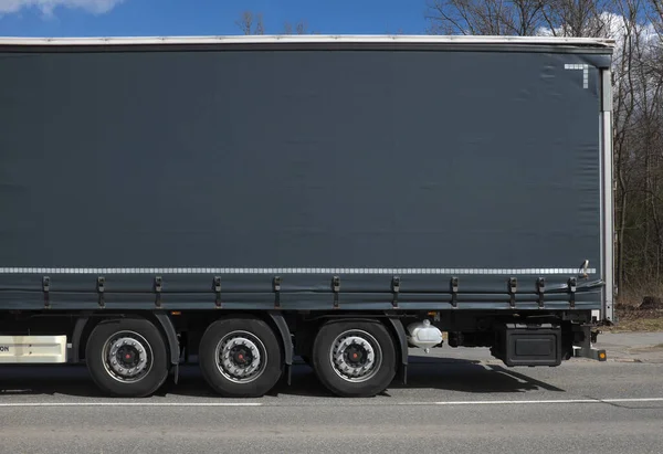 Grote Vrachtwagen Oplegger Vervoer Snelweg — Stockfoto