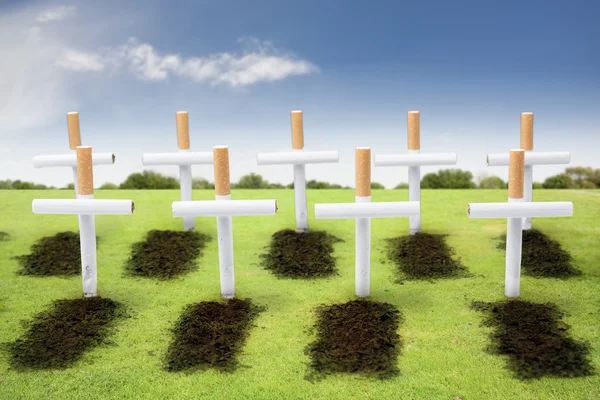 Rauchen tötet, Raucher Friedhofskonzept — Stockfoto