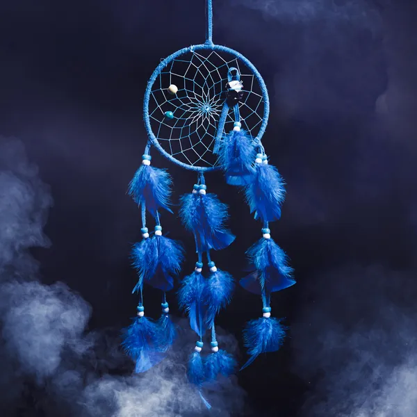 Dream catcher na ciemnym tle — Zdjęcie stockowe