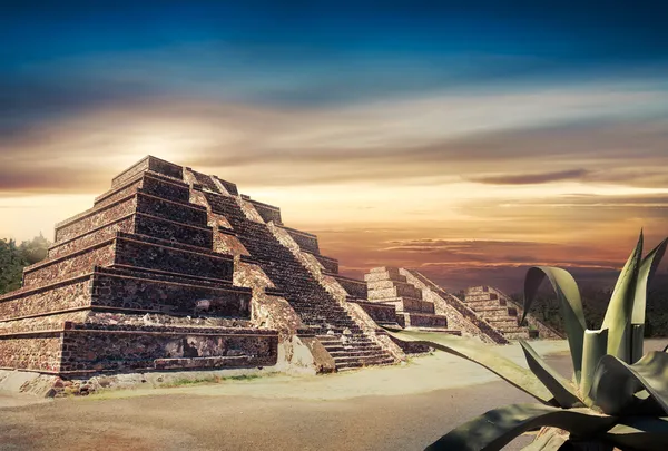 Aztécké pyramidy, Mexiko — Stock fotografie