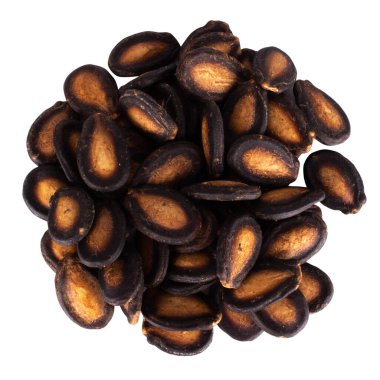 Karpuz tohumları beyaz arkaplanda izole edilmiş..