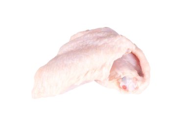 beyaz arkaplanda izole edilmiş tavuk orta kanatları.