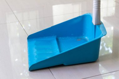 Zemin faraş odası temiz bir ev..