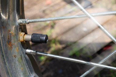 motorcycle wind stopper pump transport.