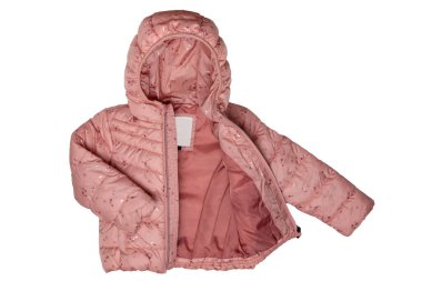 İzole edilmiş çocuk ceketi. Beyaz arka planda izole edilmiş çocuklar için şık, sıcak, pembe bir ceket. İlkbahar ve sonbahar için sportif çocuklar moda.