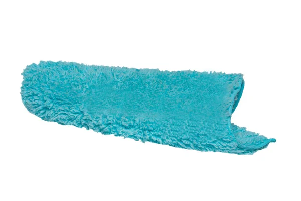 家庭の清潔さと衛生 白い背景に隔離された青いクリーニング布のクローズアップ マイクロファイバークリーニング布 マクロ — ストック写真