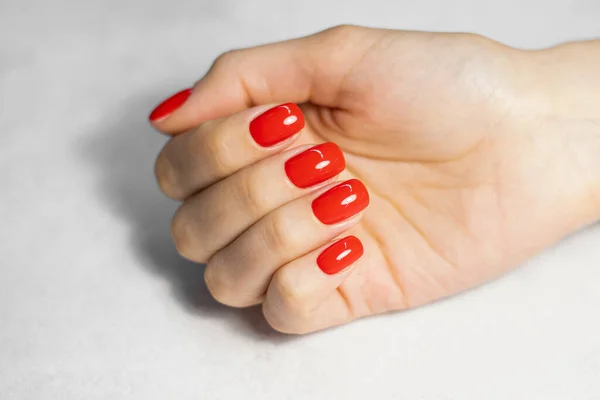 Bella Manicure Rossa Manicure Con Smalto Gel Primo Piano Delle — Foto Stock